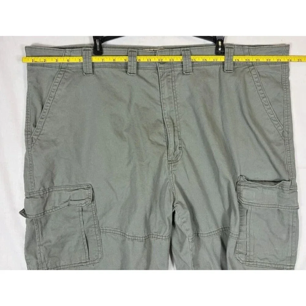 Wrangler Authentics Cargo Shorts Big & Tall Gray Men’s 48” Waist x 9” Inseam